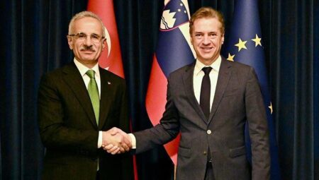 Bakan Uraloğlu Slovenyalı mevkidaşı ile görüştü