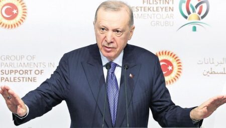 ‘İsrail cinnet halinde katlediyor’