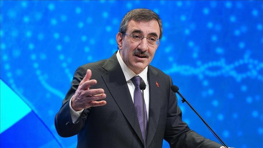 ‘Zorlu global ve bölgesel kurallara karşın ihracatımız artıyor’