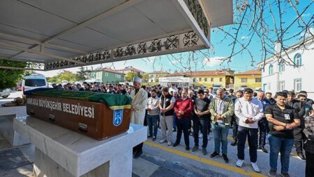 Ankara’da komşusu tarafından öldürülmüştü! Genç bayan toprağa verildi