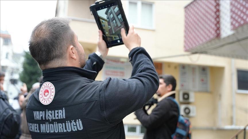 Bakan Kurum: 1640 binanın az hasarlı olduğunu tespit ettik