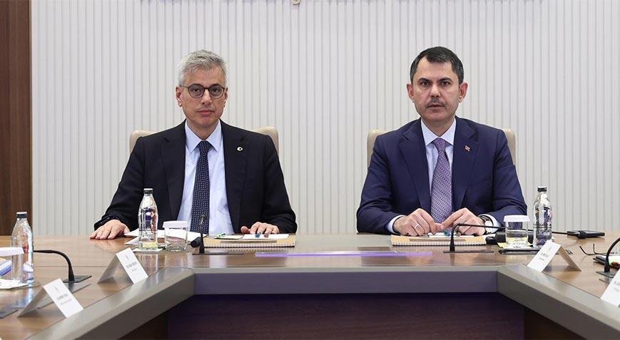 Bakanlar Memişoğlu ve Bakan Kurum istişare toplantısında bir ortaya geldi