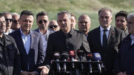 CHP Genel Başkanı Özel İmamoğlu’nu ziyaret etti