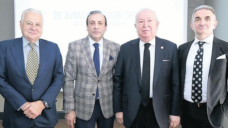Fırsatlar ve tehditler konuşulacak
