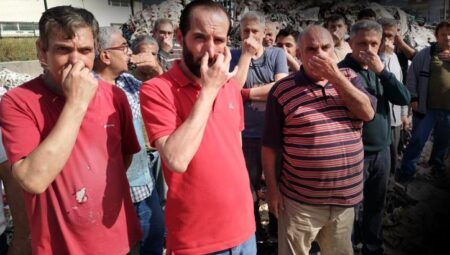 İzmirlileri isyan ettiren olay: Konuklarımız geldiği vakit rezil oluyoruz