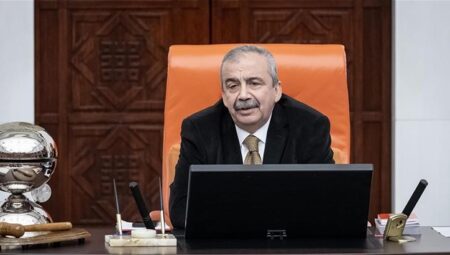 Siyasilerden Sırrı Süreyya Başkan için başsağlığı iletileri