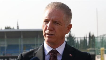 Vali Gül’den yeğeni olduğunu tez eden çakarlı araç şoförüne ait açıklama