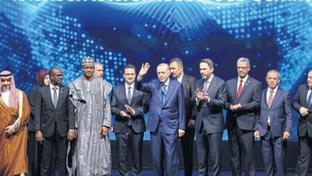 ‘Yıl sonu Akkuyu’dan birinci elektriği vereceğiz’