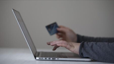 Yurt dışı sitelerinden alışverişlerde şahsî bilgi paylaşımına dikkat
