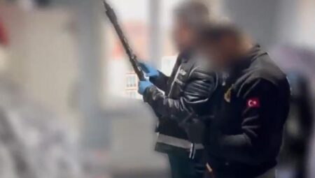 Organize kabahat örgütlerine yönelik operasyonlarda 71 zanlıya gözaltı