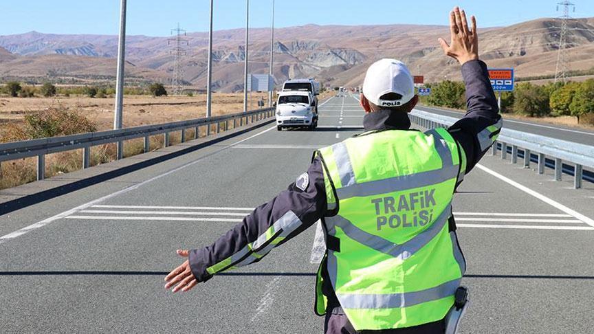 Bakan Yerlikaya: 498 bin 666 araca-sürücüye süreç yapıldı