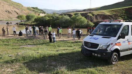 Havalar ısındı kabus geri döndü! Siirt’te 14 yaşındaki çocuk Kezer Çayı’nda boğuldu