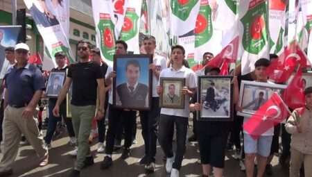 Reyhanlı’da terör atağında ölen 53 kişi anıldı