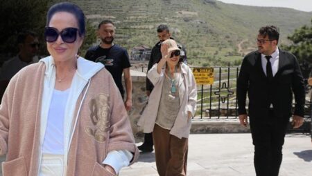 Türkan Şoray’ın duygusal anları! 52 sonra ziyaret etti