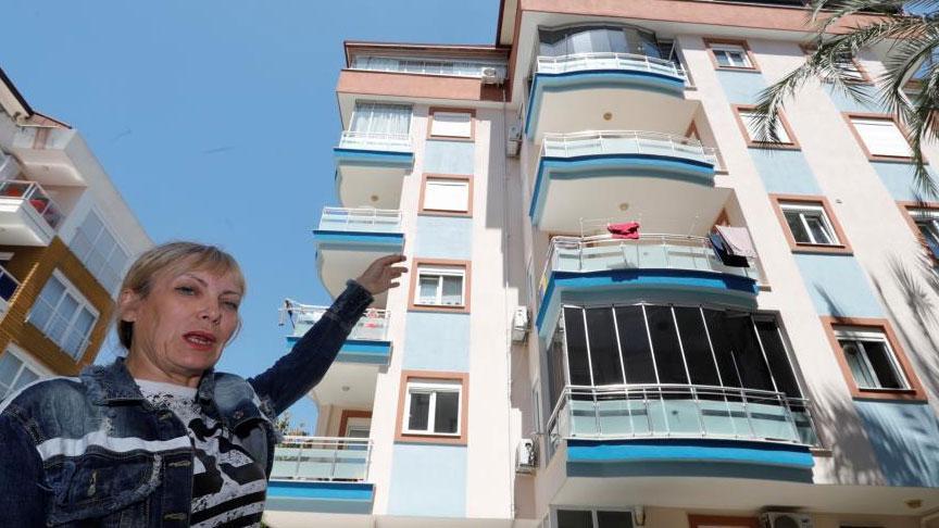 Antalya’daki lüks dairesini kiraya veren Rus bayanın hayatı altı üst oldu!