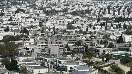 Bodrum’da yaz dönemi oda fiyatları kişi başı 43 bin, plaj fiyatı ise 6 bin TL’ye kadar çıkıyor