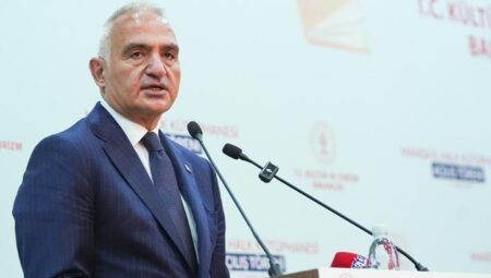 Kurban Bayramı tatili 9 gün olacak mı? Bakan Ersoy açıkladı