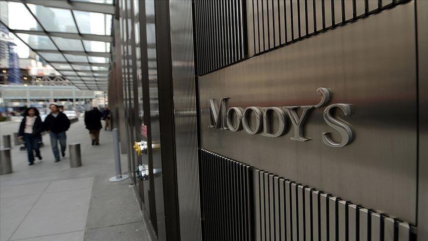 Moody’s’ten flaş karar! ABD’nin kredi notu düşürüldü