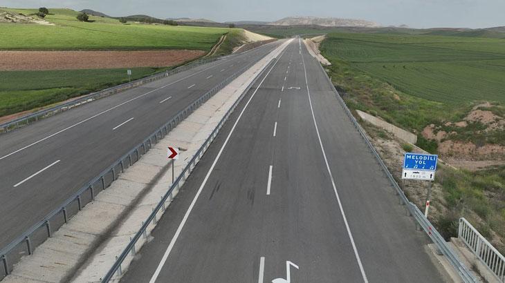 Ulaştırma Bakanlığı’ndan bir birinci: Karayollarında müzikli ikaz işareti!