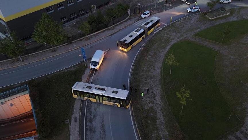 Yer: Avcılar! Freni patlayan İETT otobüsü bir öbür otobüse çarptı